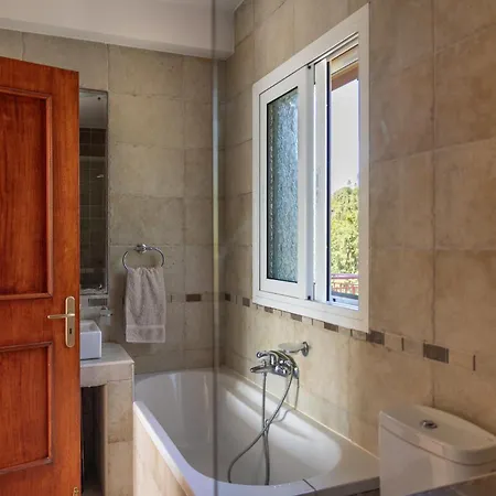 Minos - 4-bedroom Luxury With Pool In Spartia, Kefalonia Villa Spartià